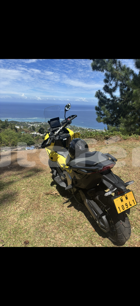 Big with watermark honda x adv tahiti faaa 5172