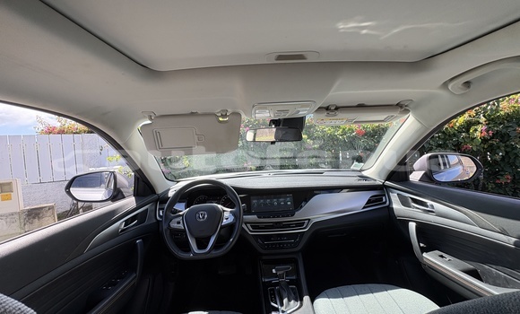 Buy Used Changan CS35 Silver Car in Punaauia in Tahiti Buy Used Changan CS35 Silver Car in Punaauia in Tahiti
