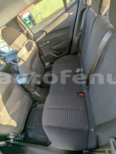 Big with watermark peugeot 2008 tahiti papeete 5177