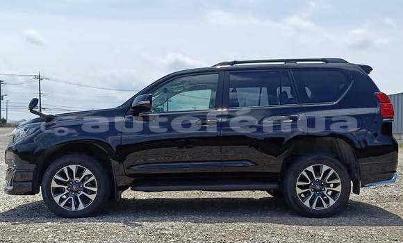 Buy Used Toyota Land Cruiser Prado Black Car in Anatonu in Tubuai Buy Used Toyota Land Cruiser Prado Black Car in Anatonu in Tubuai