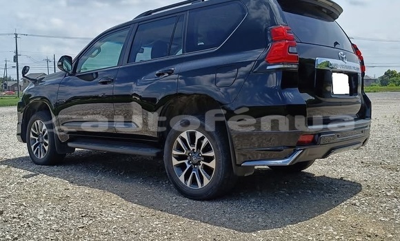 Buy Used Toyota Land Cruiser Prado Black Car in Anatonu in Tubuai Buy Used Toyota Land Cruiser Prado Black Car in Anatonu in Tubuai