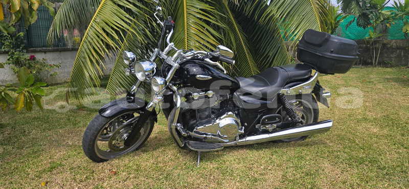 Big with watermark triumph thunderbird huahine huahine 5183