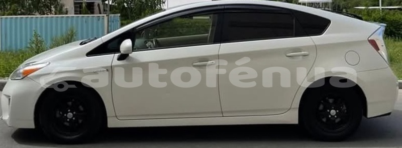 Big with watermark toyota prius tubuai amaru 5197