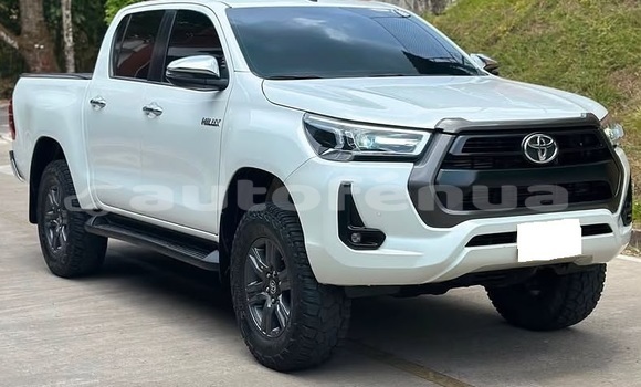 Acheter Occasion Voiture Toyota Hilux Blanc à Amanu, Tuamotu Acheter Occasion Voiture Toyota Hilux Blanc à Amanu, Tuamotu