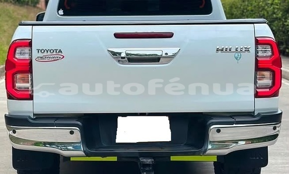 Acheter Occasion Voiture Toyota Hilux Blanc à Amanu, Tuamotu Acheter Occasion Voiture Toyota Hilux Blanc à Amanu, Tuamotu