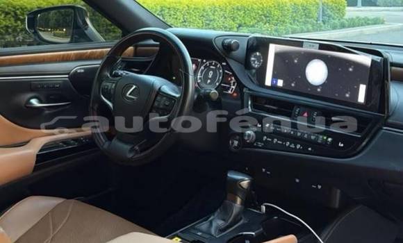 Buy Used Lexus ES White Car in Amaru in Tubuai Buy Used Lexus ES White Car in Amaru in Tubuai
