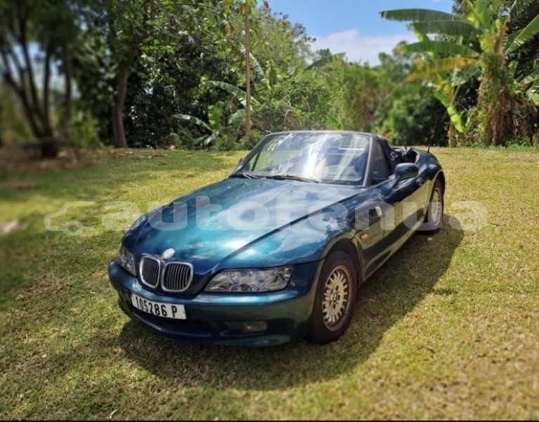 Big with watermark bmw z3 tahiti papeete 5207