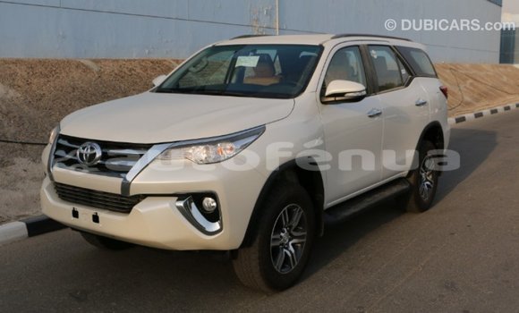 Acheter Import Voiture Toyota Fortuner Noir à Import - Dubai, Marquesas Acheter Import Voiture Toyota Fortuner Noir à Import - Dubai, Marquesas