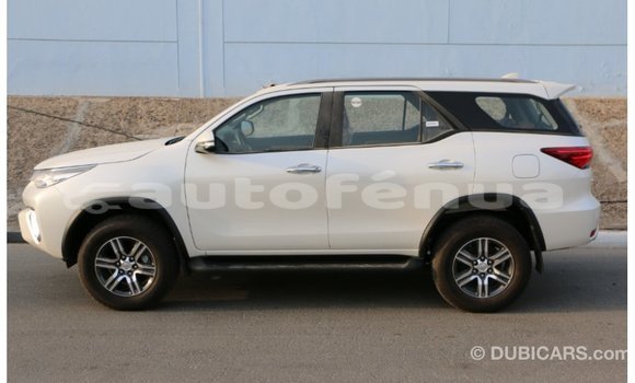 Acheter Import Voiture Toyota Fortuner Noir à Import - Dubai, Marquesas Acheter Import Voiture Toyota Fortuner Noir à Import - Dubai, Marquesas