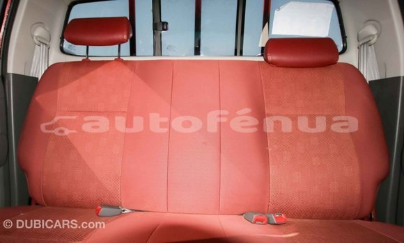 Acheter Import Voiture Toyota Hilux Rouge à Import - Dubai, Marquesas Acheter Import Voiture Toyota Hilux Rouge à Import - Dubai, Marquesas
