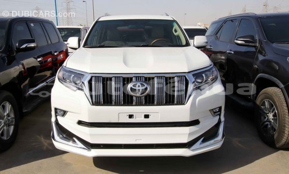Acheter Import Voiture Toyota Prado Blanc à Import - Dubai, Marquesas Acheter Import Voiture Toyota Prado Blanc à Import - Dubai, Marquesas