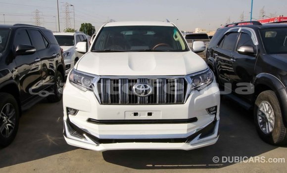 Acheter Import Voiture Toyota Prado Blanc à Import - Dubai, Marquesas Acheter Import Voiture Toyota Prado Blanc à Import - Dubai, Marquesas