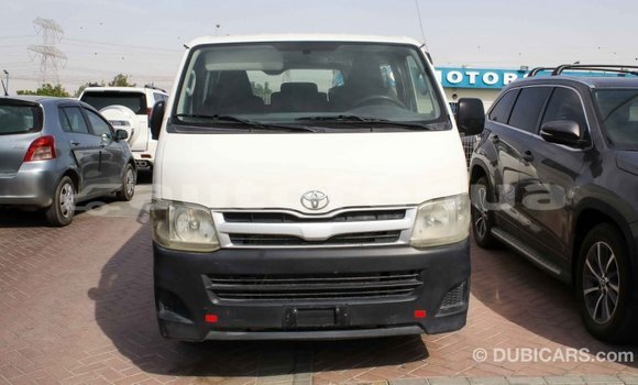 Acheter Import Voiture Toyota Hiace Blanc à Import - Dubai, Marquesas Acheter Import Voiture Toyota Hiace Blanc à Import - Dubai, Marquesas
