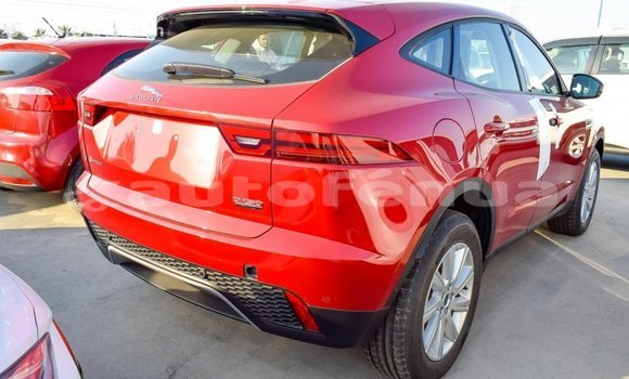 Acheter Import Voiture Jaguar E-Pace Rouge à Import - Dubai, Marquesas Acheter Import Voiture Jaguar E-Pace Rouge à Import - Dubai, Marquesas