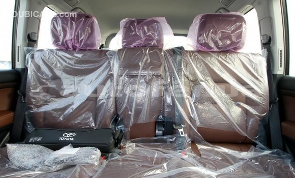 Acheter Import Voiture Toyota Land Cruiser Noir à Import - Dubai, Marquesas Acheter Import Voiture Toyota Land Cruiser Noir à Import - Dubai, Marquesas