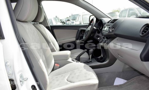 Buy Import Toyota 4Runner White Car in Import - Dubai in Marquesas Buy Import Toyota 4Runner White Car in Import - Dubai in Marquesas