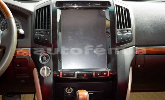 Acheter Import Voiture Toyota Land Cruiser Noir à Import - Dubai, Marquesas Acheter Import Voiture Toyota Land Cruiser Noir à Import - Dubai, Marquesas