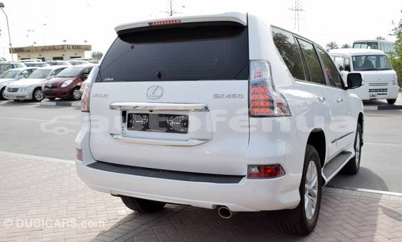 Acheter Import Voiture Lexus GX Blanc à Import - Dubai, Marquesas Acheter Import Voiture Lexus GX Blanc à Import - Dubai, Marquesas