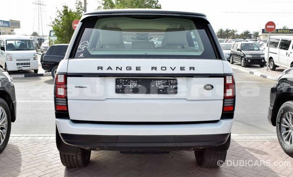 Acheter Import Voiture Land Rover Range Rover Blanc à Import - Dubai, Marquesas Acheter Import Voiture Land Rover Range Rover Blanc à Import - Dubai, Marquesas