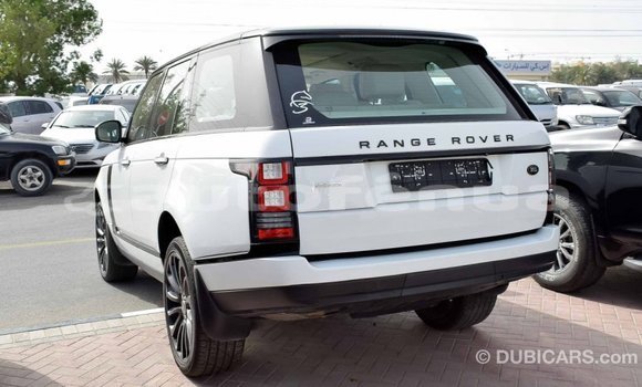 Acheter Import Voiture Land Rover Range Rover Blanc à Import - Dubai, Marquesas Acheter Import Voiture Land Rover Range Rover Blanc à Import - Dubai, Marquesas