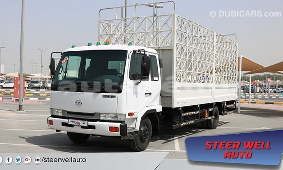 Acheter Import Voiture Nissan 350Z Blanc à Import - Dubai, Marquesas Acheter Import Voiture Nissan 350Z Blanc à Import - Dubai, Marquesas