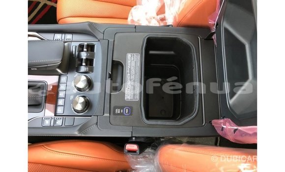 Acheter Import Voiture Lexus LX Blanc à Import - Dubai, Marquesas Acheter Import Voiture Lexus LX Blanc à Import - Dubai, Marquesas