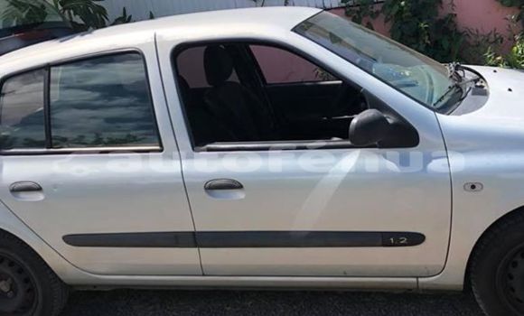 Acheter Occasion Voiture Renault Clio Gris à Mahina, Tahiti Acheter Occasion Voiture Renault Clio Gris à Mahina, Tahiti