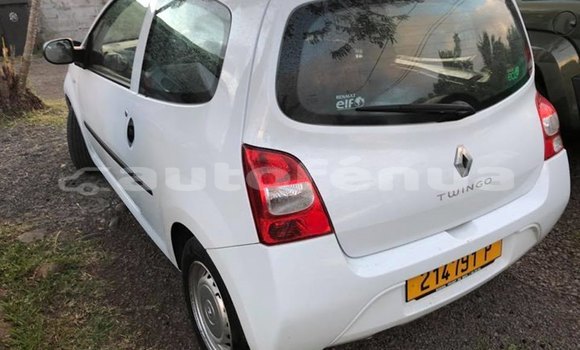 Acheter Occasion Voiture Renault Twingo Blanc à Mahina, Tahiti Acheter Occasion Voiture Renault Twingo Blanc à Mahina, Tahiti