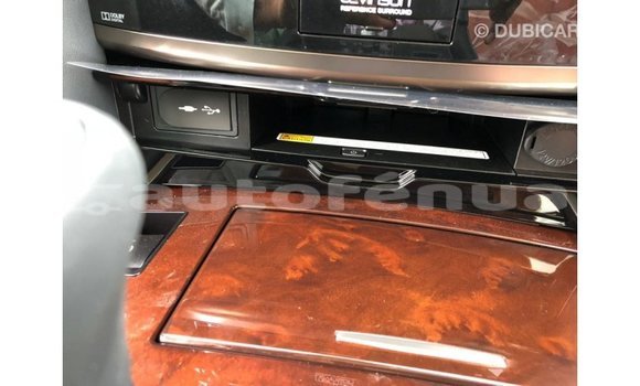 Acheter Import Voiture Lexus LX Blanc à Import - Dubai, Marquesas Acheter Import Voiture Lexus LX Blanc à Import - Dubai, Marquesas