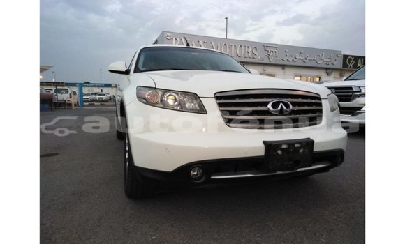 Acheter Import Voiture Infiniti FX Blanc à Import - Dubai, Marquesas