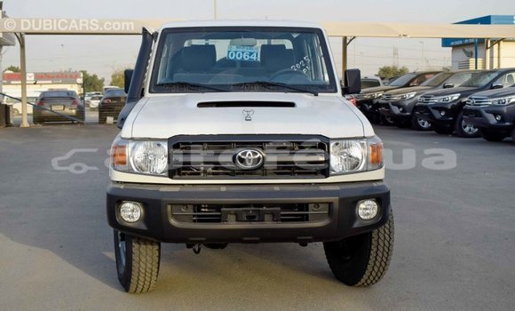 Acheter Import Voiture Toyota Land Cruiser Blanc à Import - Dubai, Marquesas Acheter Import Voiture Toyota Land Cruiser Blanc à Import - Dubai, Marquesas