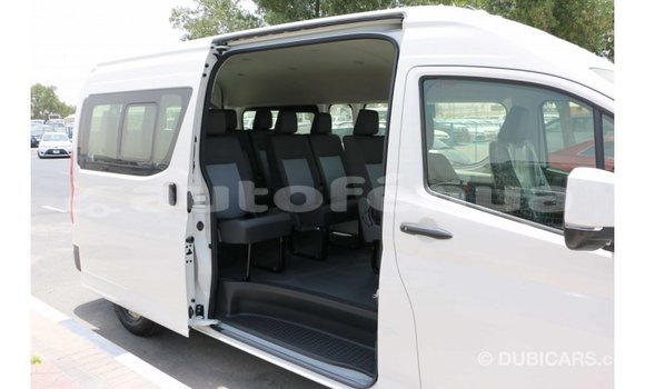 Acheter Import Voiture Toyota Hiace Blanc à Import - Dubai, Marquesas Acheter Import Voiture Toyota Hiace Blanc à Import - Dubai, Marquesas