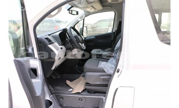 Acheter Import Voiture Toyota Hiace Blanc à Import - Dubai, Marquesas Acheter Import Voiture Toyota Hiace Blanc à Import - Dubai, Marquesas