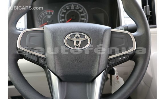 Acheter Import Voiture Toyota Hiace Blanc à Import - Dubai, Marquesas Acheter Import Voiture Toyota Hiace Blanc à Import - Dubai, Marquesas