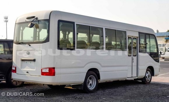 Acheter Import Voiture Toyota Coaster Blanc à Import - Dubai, Marquesas Acheter Import Voiture Toyota Coaster Blanc à Import - Dubai, Marquesas