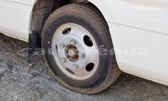 Acheter Import Voiture Toyota Coaster Blanc à Import - Dubai, Marquesas Acheter Import Voiture Toyota Coaster Blanc à Import - Dubai, Marquesas