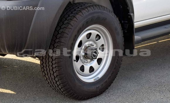 Acheter Import Voiture Nissan NP 300 Blanc à Import - Dubai, Marquesas Acheter Import Voiture Nissan NP 300 Blanc à Import - Dubai, Marquesas