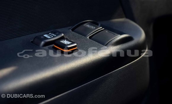 Acheter Import Voiture Toyota Hiace Blanc à Import - Dubai, Marquesas Acheter Import Voiture Toyota Hiace Blanc à Import - Dubai, Marquesas