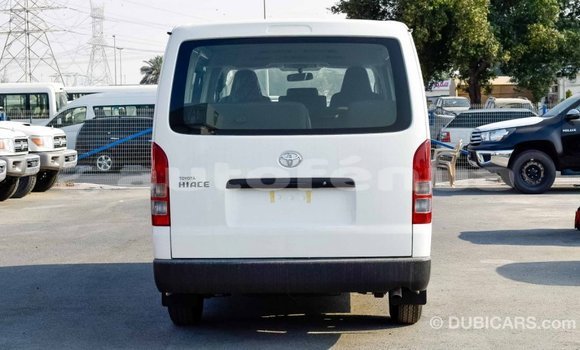 Acheter Import Voiture Toyota Hiace Blanc à Import - Dubai, Marquesas Acheter Import Voiture Toyota Hiace Blanc à Import - Dubai, Marquesas