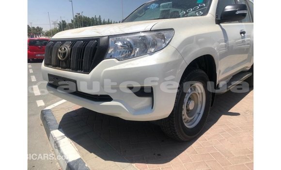 Acheter Import Voiture Toyota Prado Blanc à Import - Dubai, Marquesas Acheter Import Voiture Toyota Prado Blanc à Import - Dubai, Marquesas
