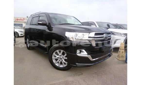 Buy Import Toyota Land Cruiser Black Car in Import - Dubai in Marquesas