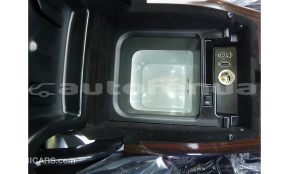 Buy Import Land Rover Range Rover Other Car in Import - Dubai in Marquesas Buy Import Land Rover Range Rover Other Car in Import - Dubai in Marquesas