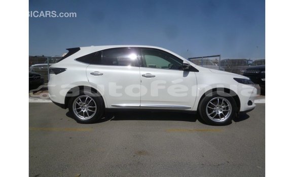 Buy Import Toyota Harrier White Car in Import - Dubai in Marquesas Buy Import Toyota Harrier White Car in Import - Dubai in Marquesas