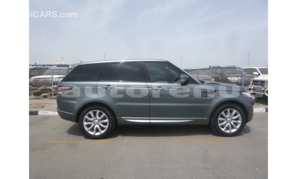 Buy Import Land Rover Range Rover Green Car in Import - Dubai in Marquesas Buy Import Land Rover Range Rover Green Car in Import - Dubai in Marquesas