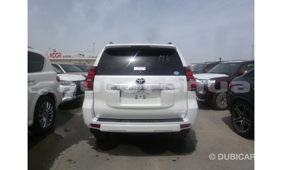 Acheter Import Voiture Toyota Prado Blanc à Import - Dubai, Marquesas Acheter Import Voiture Toyota Prado Blanc à Import - Dubai, Marquesas