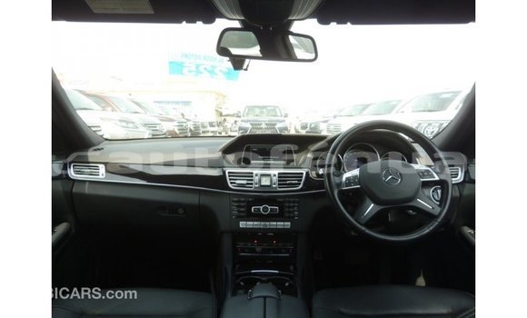 Buy Import Mercedes-Benz 200 Blue Car in Import - Dubai in Marquesas Buy Import Mercedes-Benz 200 Blue Car in Import - Dubai in Marquesas