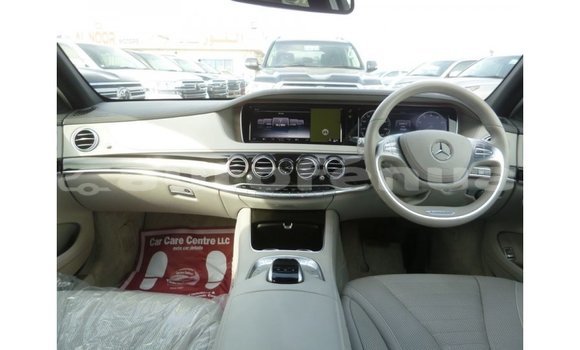 Buy Import Mercedes-Benz 190 Other Car in Import - Dubai in Marquesas Buy Import Mercedes-Benz 190 Other Car in Import - Dubai in Marquesas