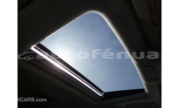 Buy Import Toyota Land Cruiser White Car in Import - Dubai in Marquesas Buy Import Toyota Land Cruiser White Car in Import - Dubai in Marquesas