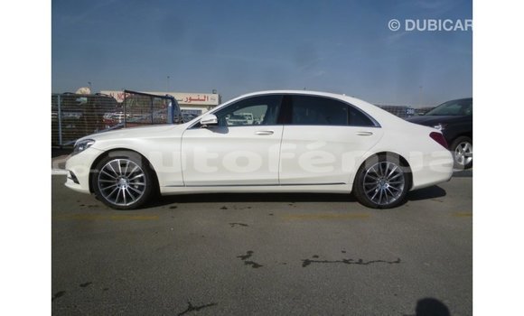 Buy Import Mercedes-Benz 190 White Car in Import - Dubai in Marquesas Buy Import Mercedes-Benz 190 White Car in Import - Dubai in Marquesas