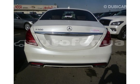Buy Import Mercedes-Benz 190 White Car in Import - Dubai in Marquesas Buy Import Mercedes-Benz 190 White Car in Import - Dubai in Marquesas